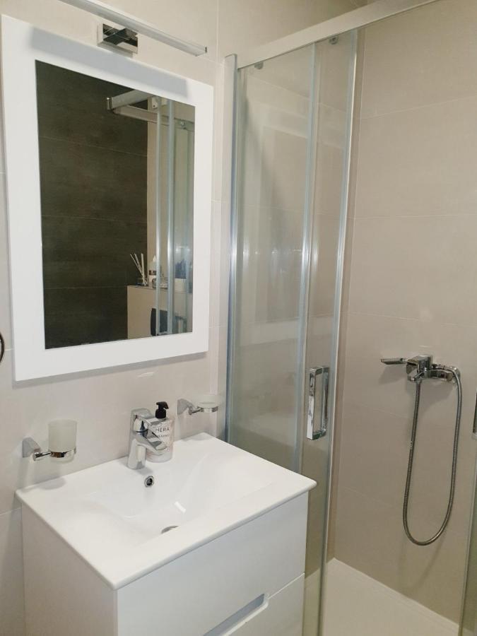 Sajam 1 Apartment Нови Сад Екстериор снимка